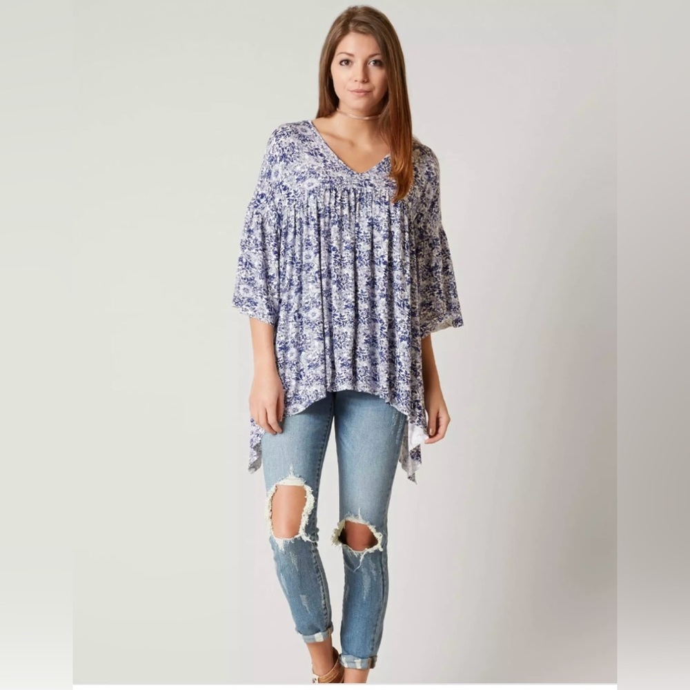 NWTβ Buckle Gimmicks Blue White Floral Empire Tunic M
